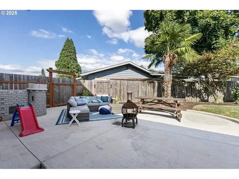 2172 Fireside Court Springfield OR 97477