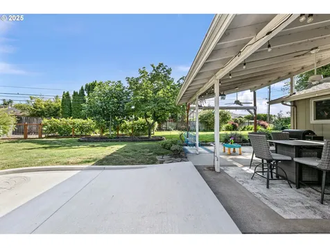 2172 Fireside Court Springfield OR 97477
