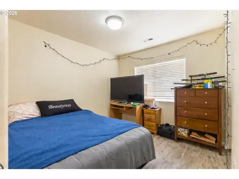 891 Kentucky Avenue Coos Bay OR 97420