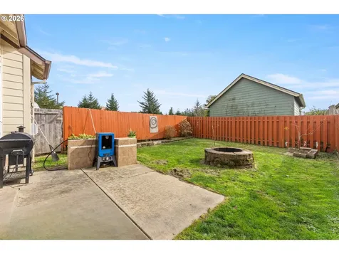891 Kentucky Avenue Coos Bay OR 97420