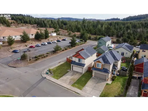 891 Kentucky Avenue Coos Bay OR 97420