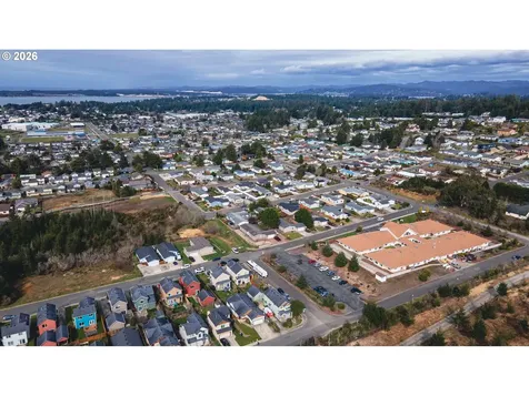 891 Kentucky Avenue Coos Bay OR 97420