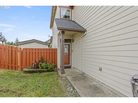 891 Kentucky Avenue Coos Bay OR 97420