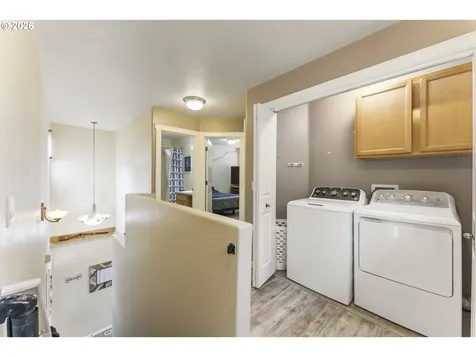 891 Kentucky Avenue Coos Bay OR 97420