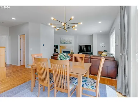 3760 NW Tustin Ranch Drive Portland OR 97229
