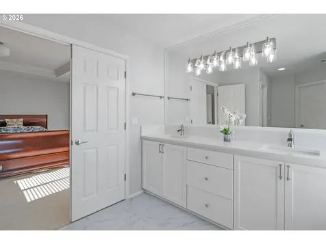 3760 NW Tustin Ranch Drive Portland OR 97229