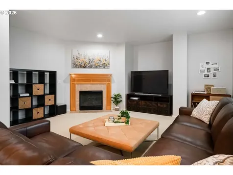 3760 NW Tustin Ranch Drive Portland OR 97229