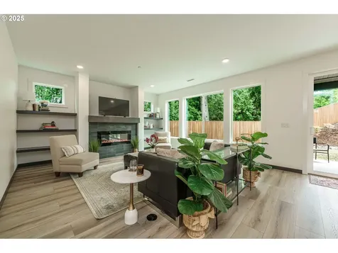 2302 S Royal Court Ridgefield WA 98642