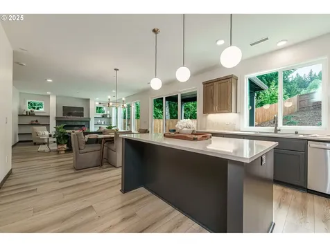 2302 S Royal Court Ridgefield WA 98642