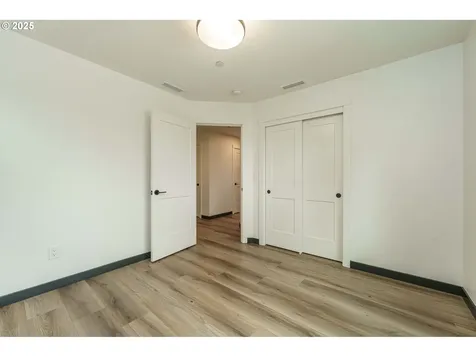 2302 S Royal Court Ridgefield WA 98642
