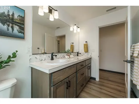 2302 S Royal Court Ridgefield WA 98642