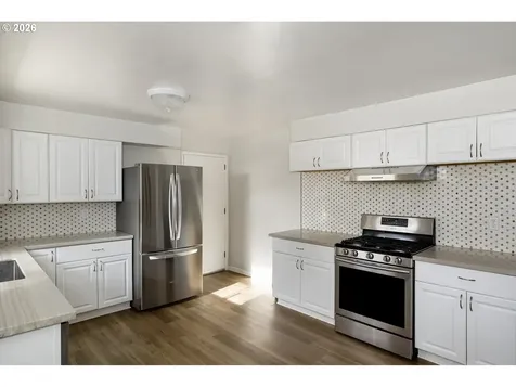 16560 SE Haig Drive Portland OR 97236