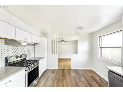 16560 SE Haig Drive Portland OR 97236
