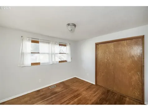 16560 SE Haig Drive Portland OR 97236