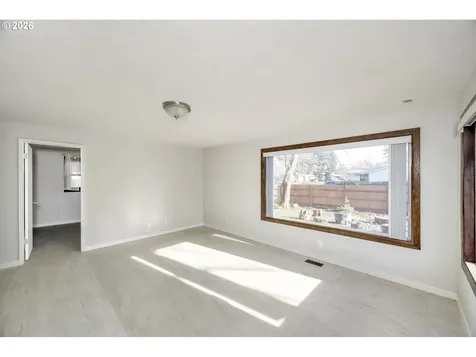 16560 SE Haig Drive Portland OR 97236