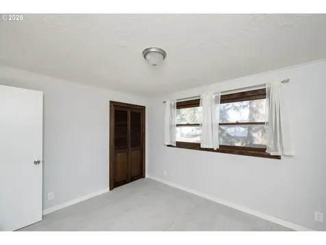 16560 SE Haig Drive Portland OR 97236
