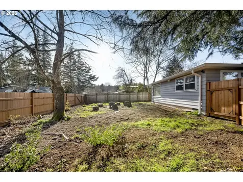 16560 SE Haig Drive Portland OR 97236