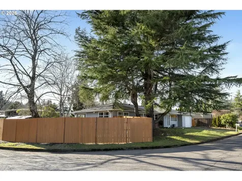 16560 SE Haig Drive Portland OR 97236