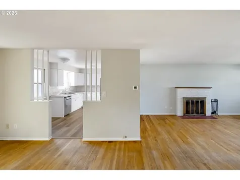 16560 SE Haig Drive Portland OR 97236
