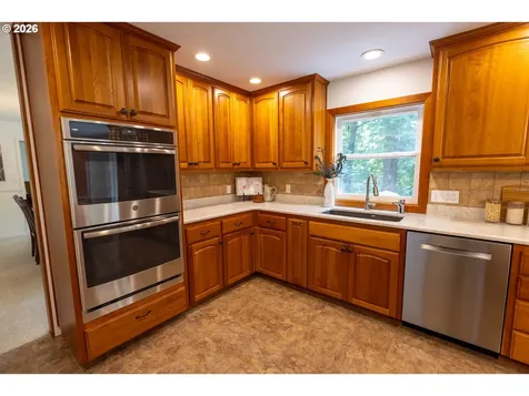 1640 NE Holly Oak Place Corvallis OR 97330