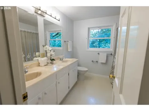 1640 NE Holly Oak Place Corvallis OR 97330