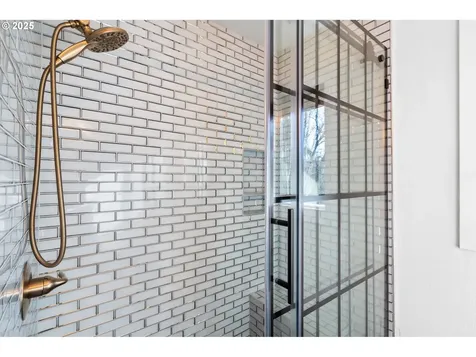 16800 SE Rock Creek Court Clackamas OR 97015