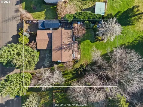 16800 SE Rock Creek Court Clackamas OR 97015