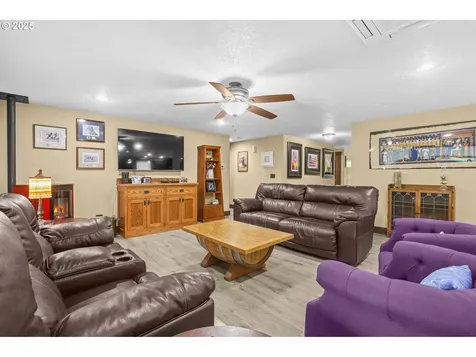 801 S Park Street Carlton OR 97111