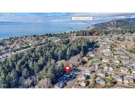 4635 NE Tide Avenue Lincoln City OR 97367