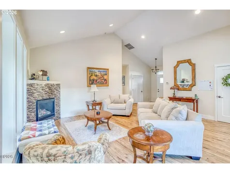 4635 NE Tide Avenue Lincoln City OR 97367