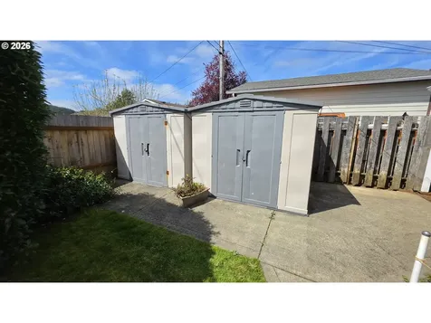 2360 High Street Reedsport OR 97467