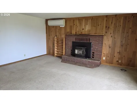 2360 High Street Reedsport OR 97467