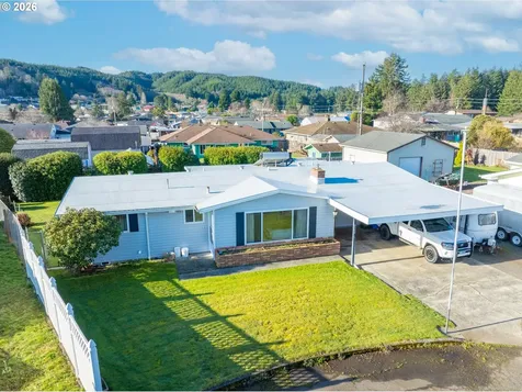 2360 High Street Reedsport OR 97467