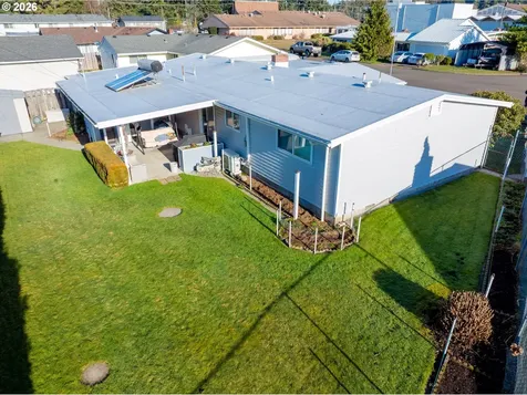 2360 High Street Reedsport OR 97467