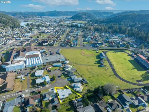 2360 High Street Reedsport OR 97467