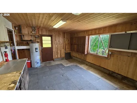 2360 High Street Reedsport OR 97467