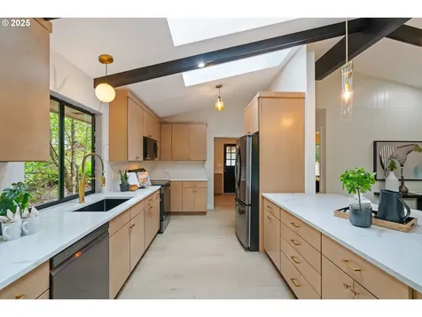 18 Monticello Drive Lake Oswego OR 97035