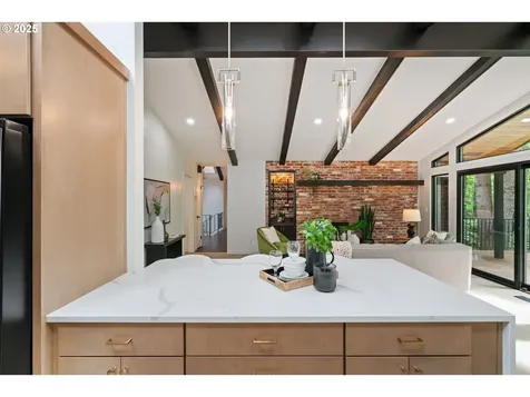 18 Monticello Drive Lake Oswego OR 97035