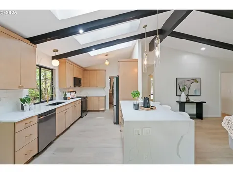 18 Monticello Drive Lake Oswego OR 97035