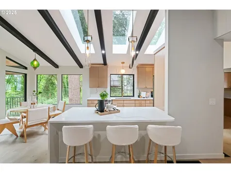 18 Monticello Drive Lake Oswego OR 97035