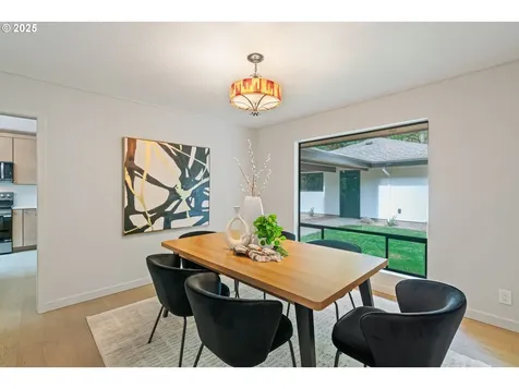 18 Monticello Drive Lake Oswego OR 97035