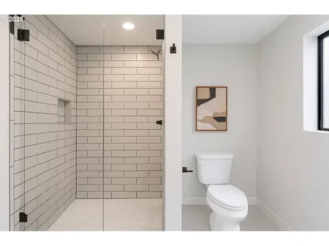 18 Monticello Drive Lake Oswego OR 97035