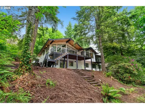 18 Monticello Drive Lake Oswego OR 97035