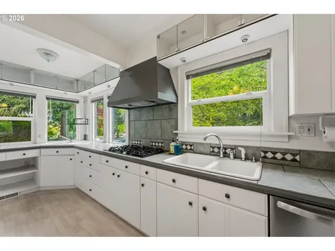 3037 NE Skidmore Street Portland OR 97211