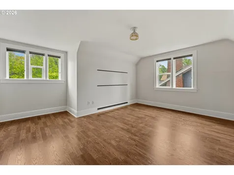 3037 NE Skidmore Street Portland OR 97211