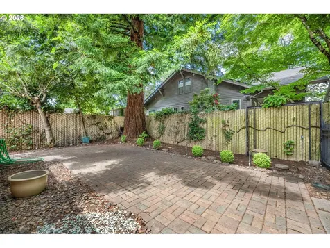 3037 NE Skidmore Street Portland OR 97211