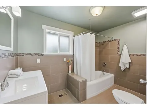 7660 SW 74th Avenue Portland OR 97223