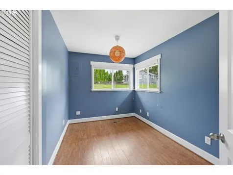 7660 SW 74th Avenue Portland OR 97223