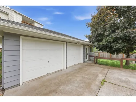 7660 SW 74th Avenue Portland OR 97223