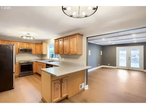 11820 SW Clifford Street Beaverton OR 97008